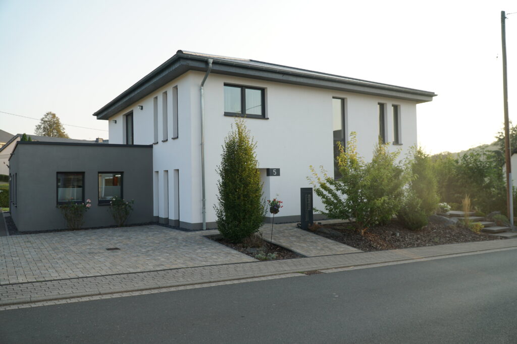 firmengebäude der polsterei und raumausstattung nickels in arzfeld